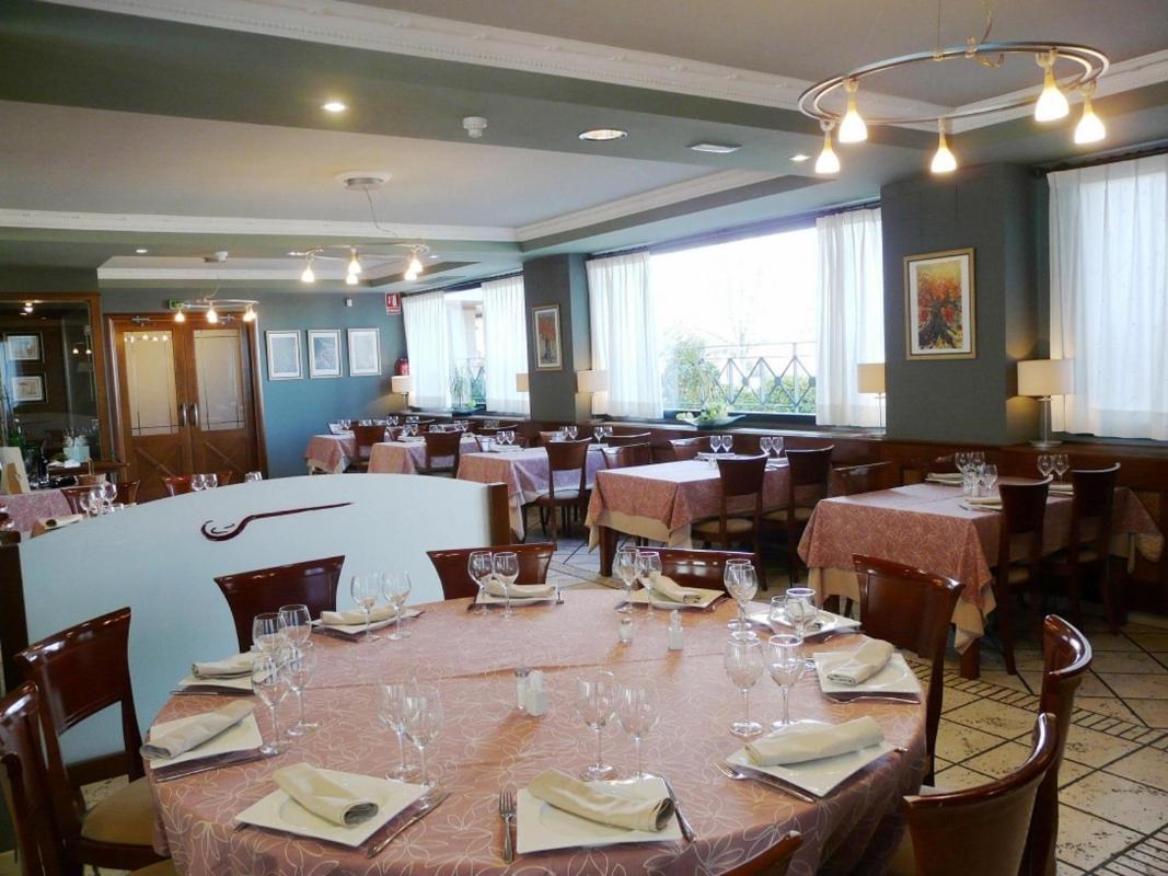 Hotel Restaurante El Tollo Утьель Экстерьер фото
