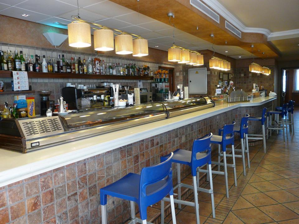 Hotel Restaurante El Tollo Утьель Экстерьер фото