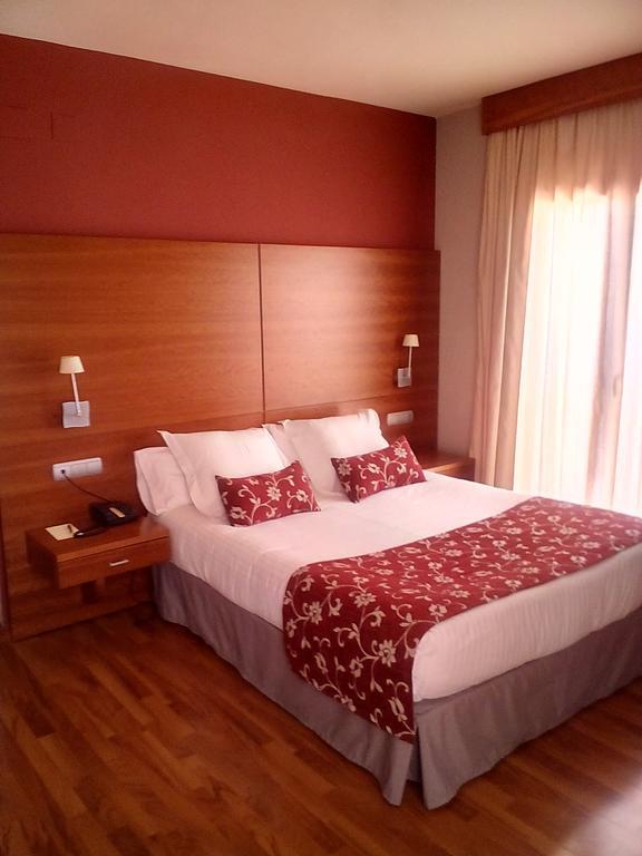 Hotel Restaurante El Tollo Утьель Экстерьер фото